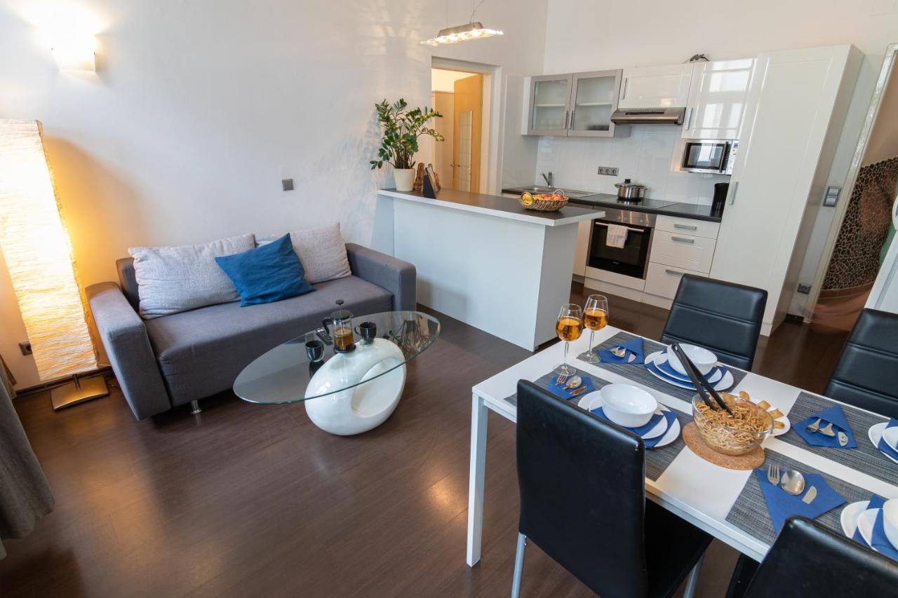 Vienna Central Station Accommodation Esterno foto