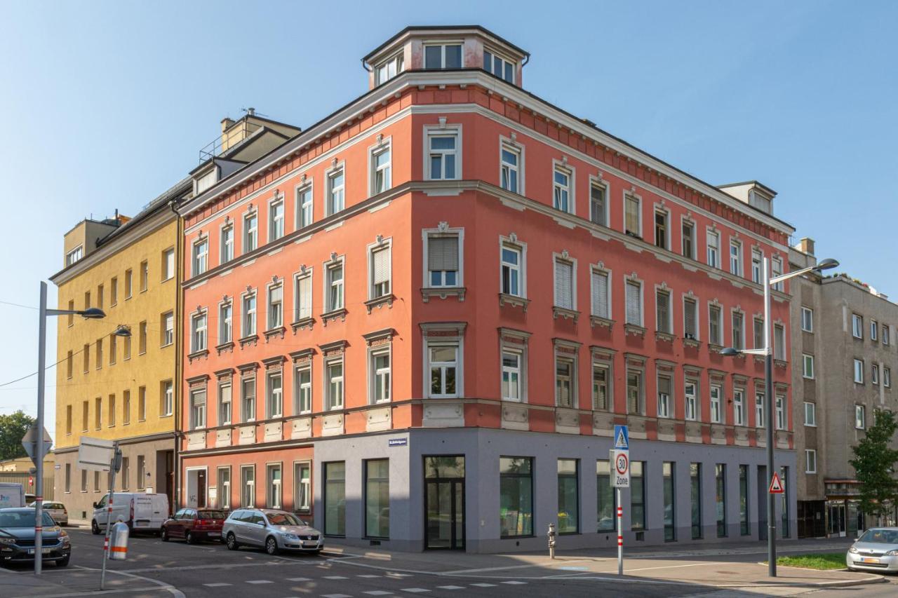 Vienna Central Station Accommodation Esterno foto