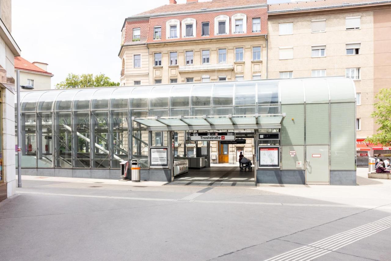 Vienna Central Station Accommodation Esterno foto
